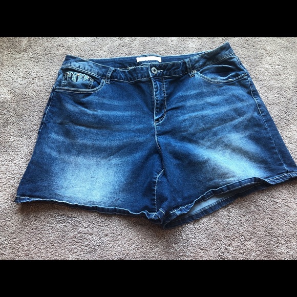est 1946 denim shorts